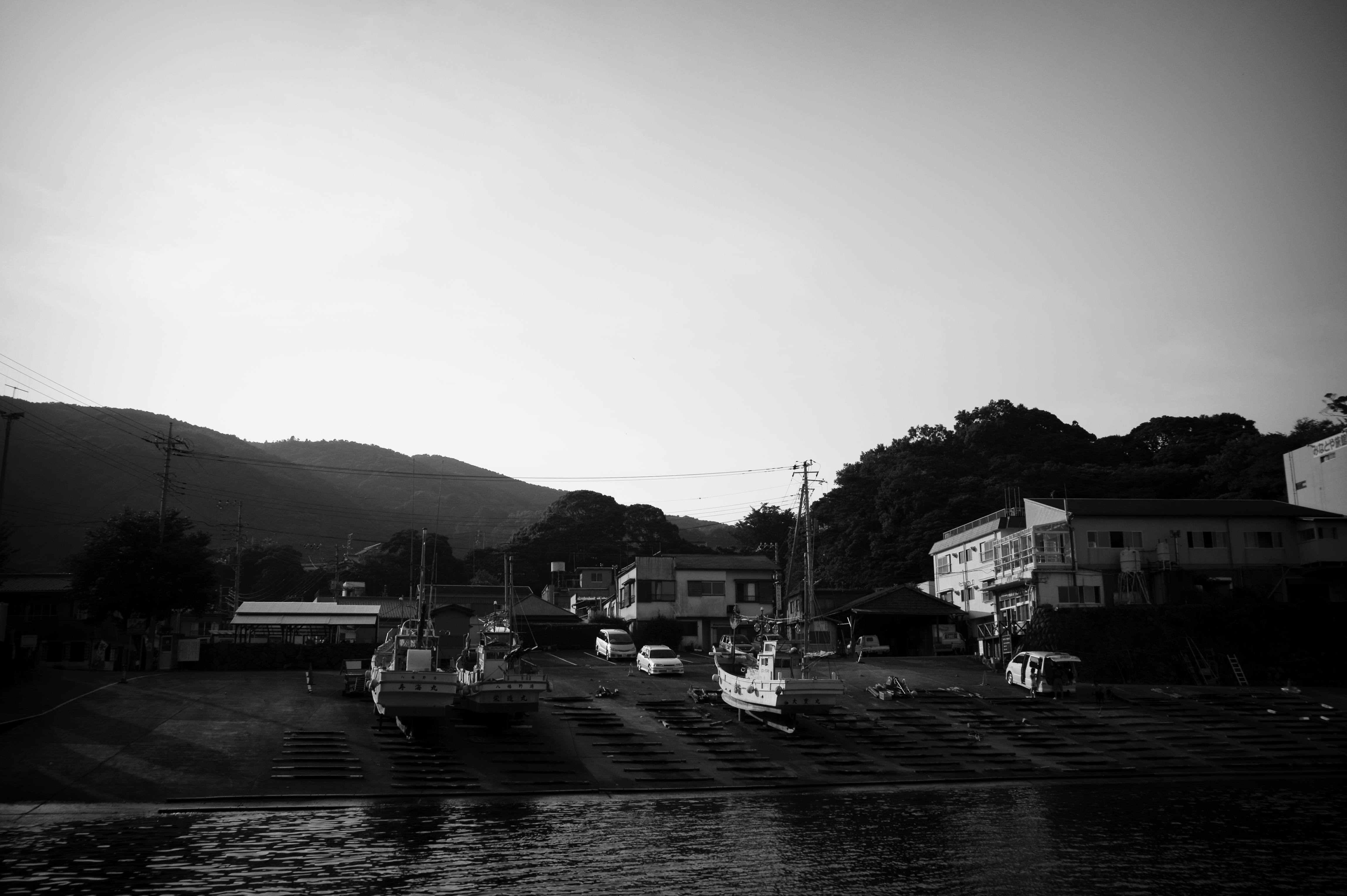 <b>NEX-5 / Gビオゴン T* 21mm F2.8 / 4,592×3,056 / 1/500秒 / F4 / 0EV / ISO200 / WB:オート / 21mm</b>