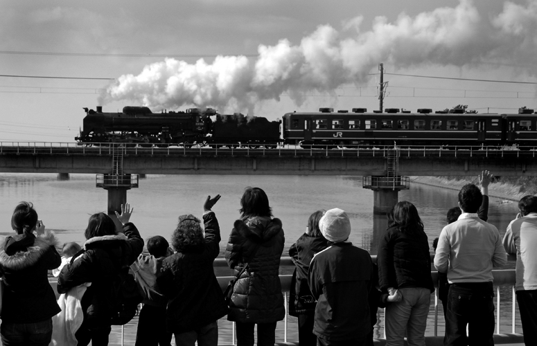 <b>（c）小川照夫</b>