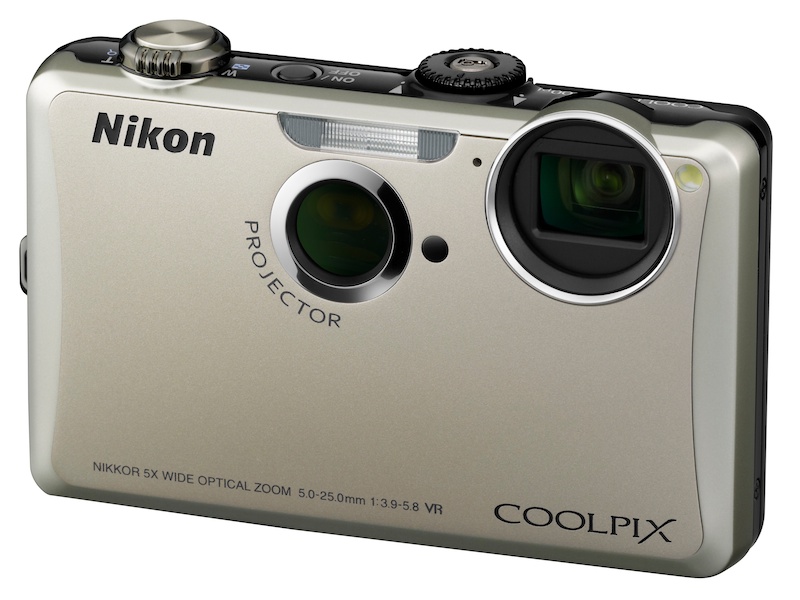 <b>COOLPIX S1100pj（シルバー）</b>