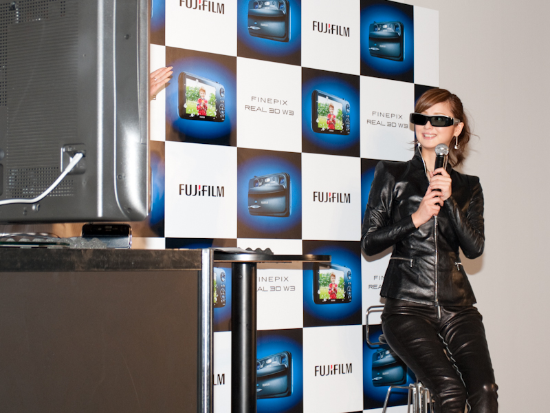 <b>3D映像を見て「すごい」を連呼していた</b>