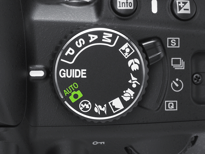 <b>ガイドモードはモードダイヤルの「GUIDE」で使用可能</b>