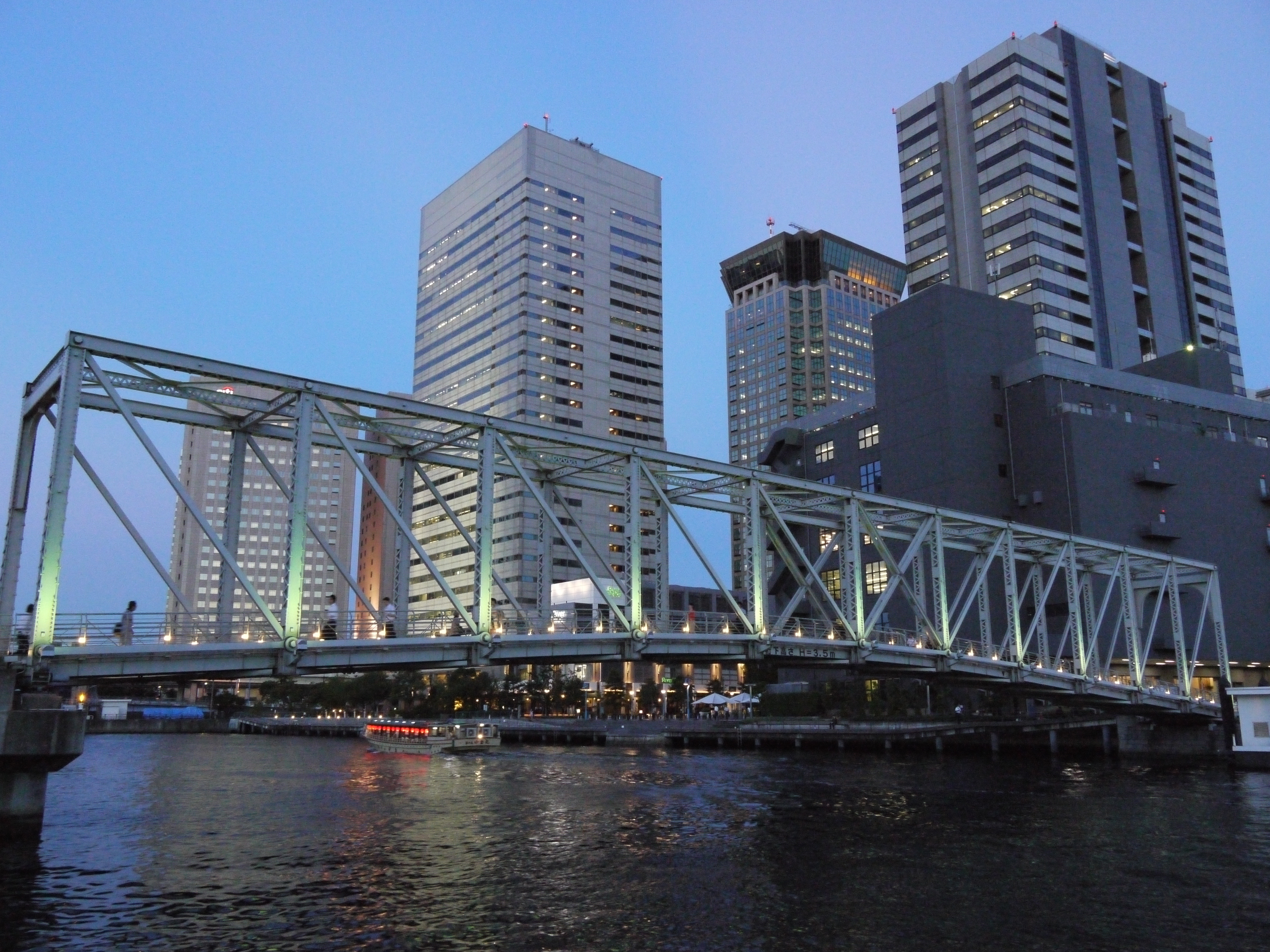 <b>DMC-GF1 / ISO1600</b>