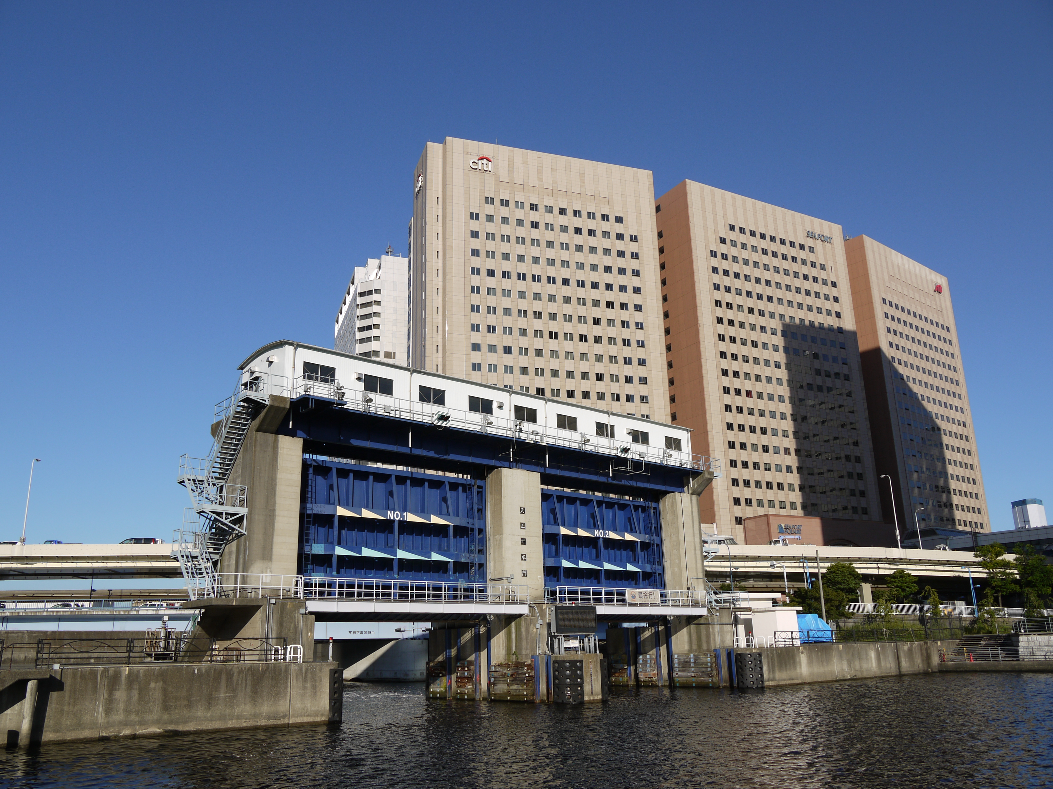 <b>DMC-GF1 / LUMIX G VARIO 14-45mm F3.5-5.6 ASPH. MEGA O.I.S.</b>