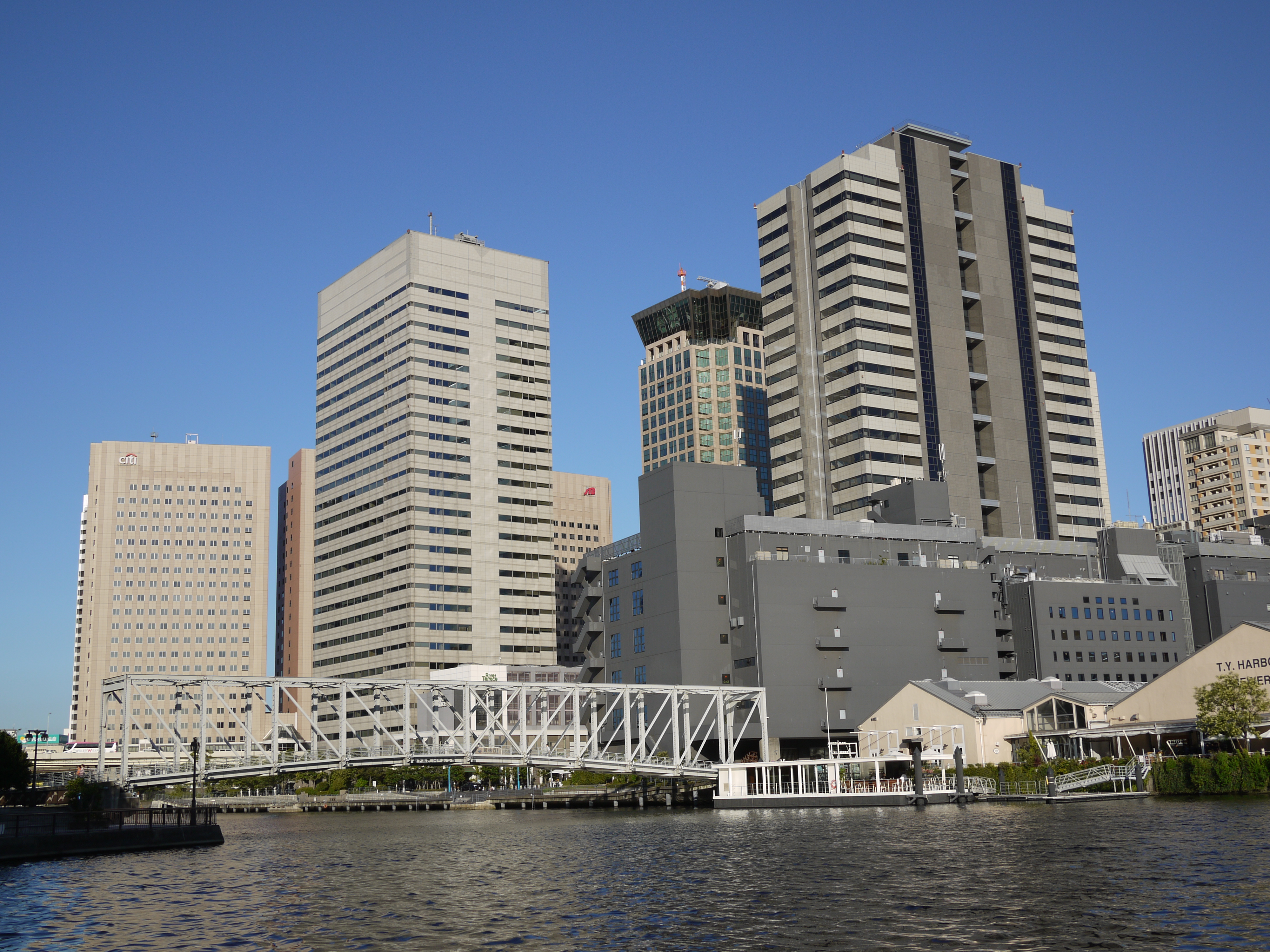 <b>DMC-GF1 / LUMIX G 20mm F1.7 ASPH.</b>