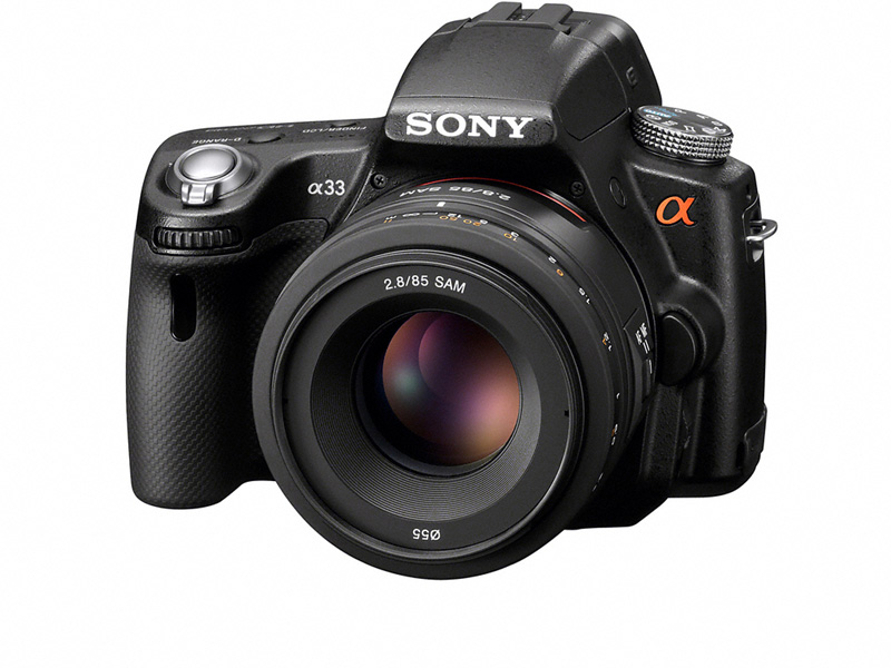 <b>α33に85mm F2.8 SAMを装着</b>