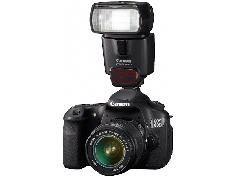 <b>スピードライト430EX IIを装着したEF-S 18-55mm F3.5-5.6 ISレンズキット</b>