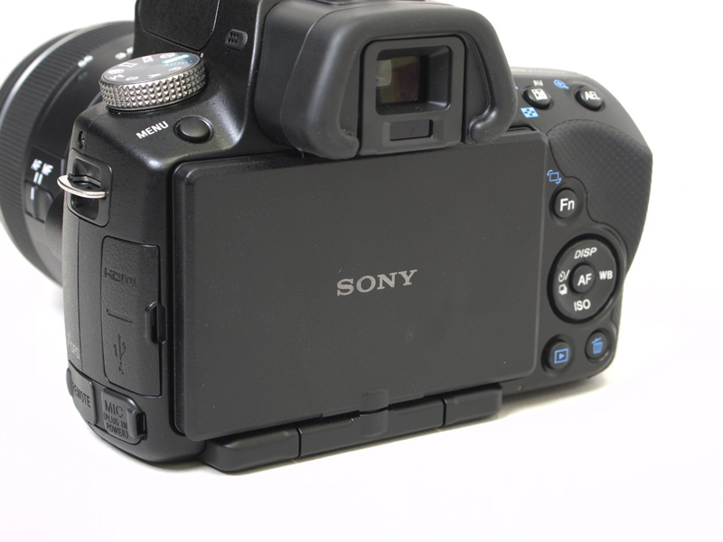 <b>バリアングルチルト式の液晶モニターを反転したところ</b>