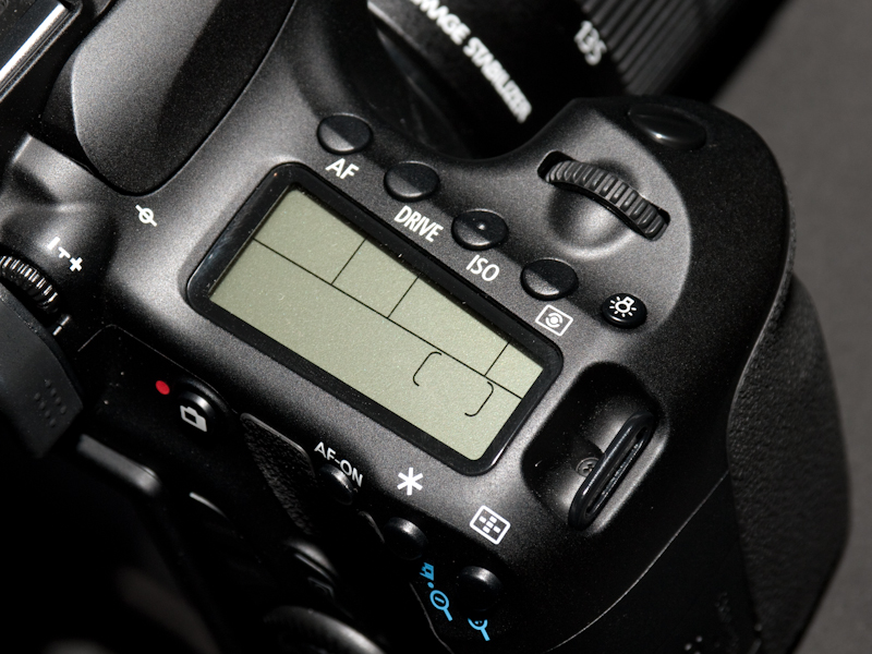 <b>操作ボタンは1ボタン1ファンクション</b>