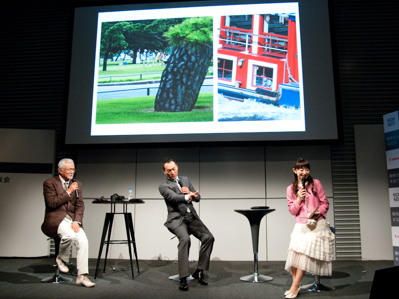 <b>EOS 60Dのカタログ写真も担当する立木氏。掲載作品を解説する場面も</b>