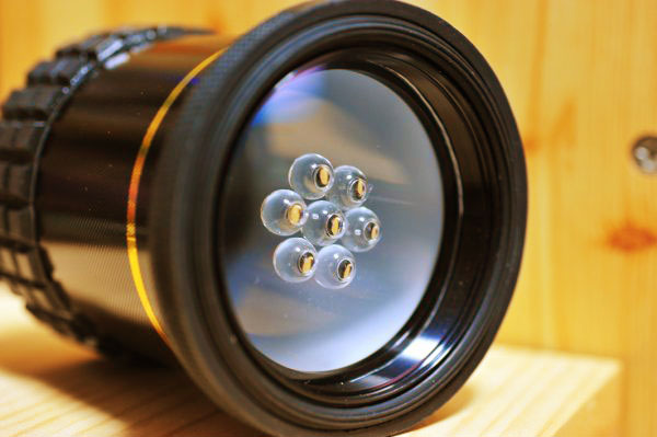 <b>こんな細かい工作をしたそうだ。ご苦労様です（笑）。なんかイクラみたい</b>