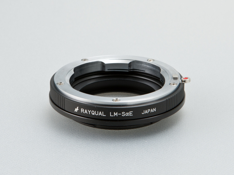 <b>レイクオールのLeicaM-SαEは新旧問わずライカMレンズが装着可能。価格は1万4,700円</b>