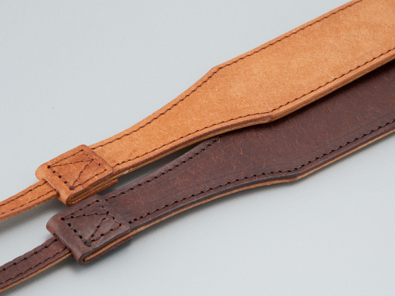 <b>ブラウン、チョコなど、全5色をラインナップ。サイズもS/M/Lの3タイプから選択できる</b>