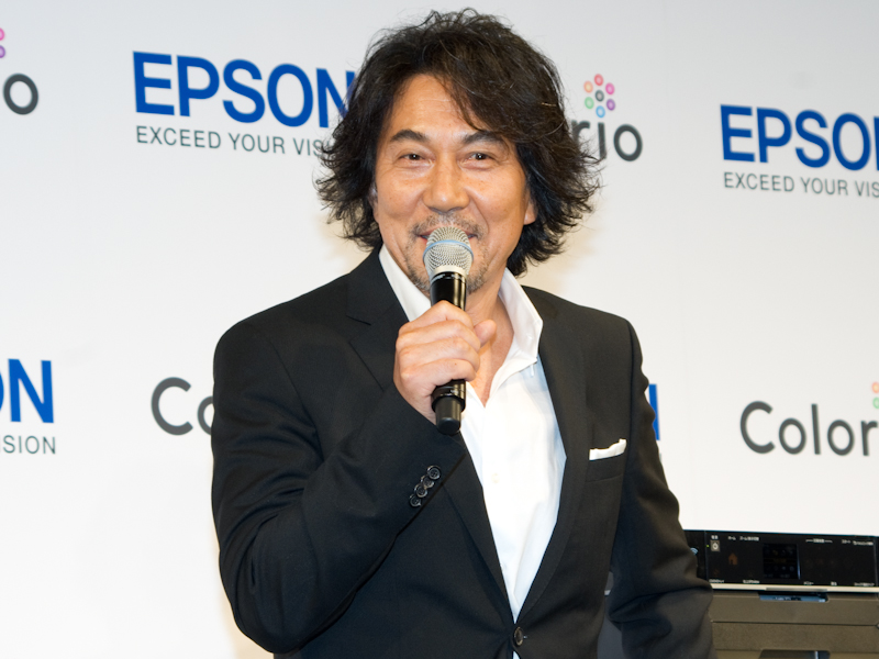 <b>「質問されると迷いますね。僕は石橋を叩きすぎて橋が壊れるくらい迷うタイプです」（役所さん）</b>