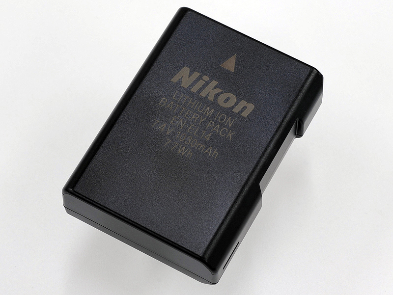 <b>バッテリーは新型の「EN-EL14」</b>