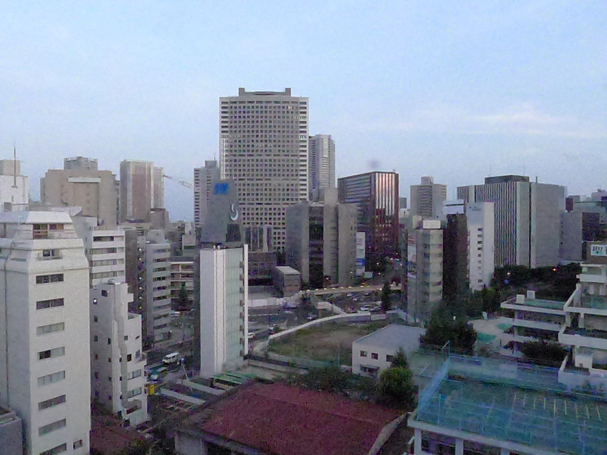 <b>ISO12800<br>DMC-LX5 / 約911K / 2,048×1,536 / 1/1,000秒 / F8 / +0.3EV / WB:晴天 / 5.1mm</b>