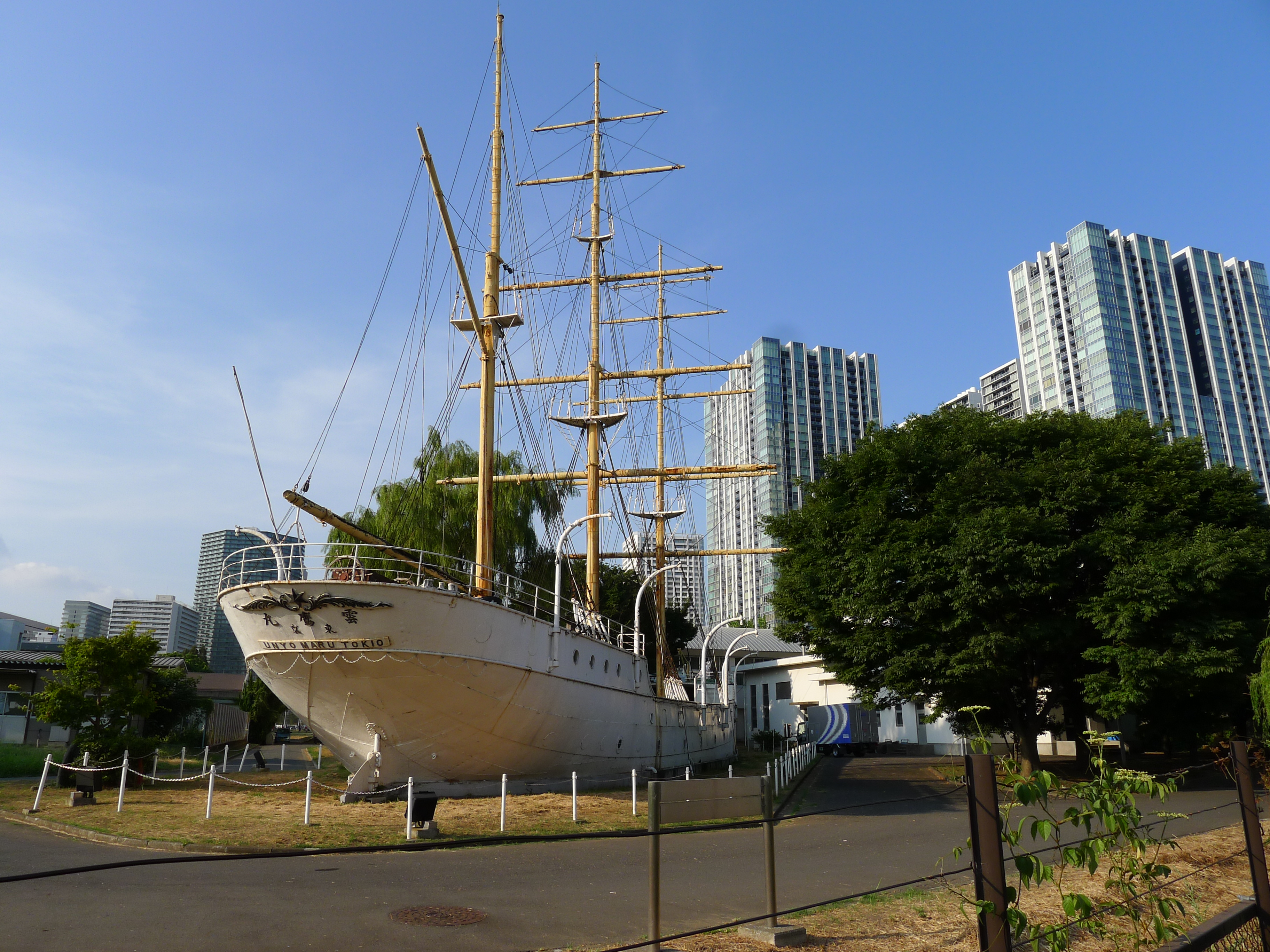 <b>ネイチャー<br>DMC-LX5 / 約3.9MB / 3,648×2,736 / 1/320秒 / F5.6 / 0EV / ISO80 / WB:オート / 5.1mm</b>