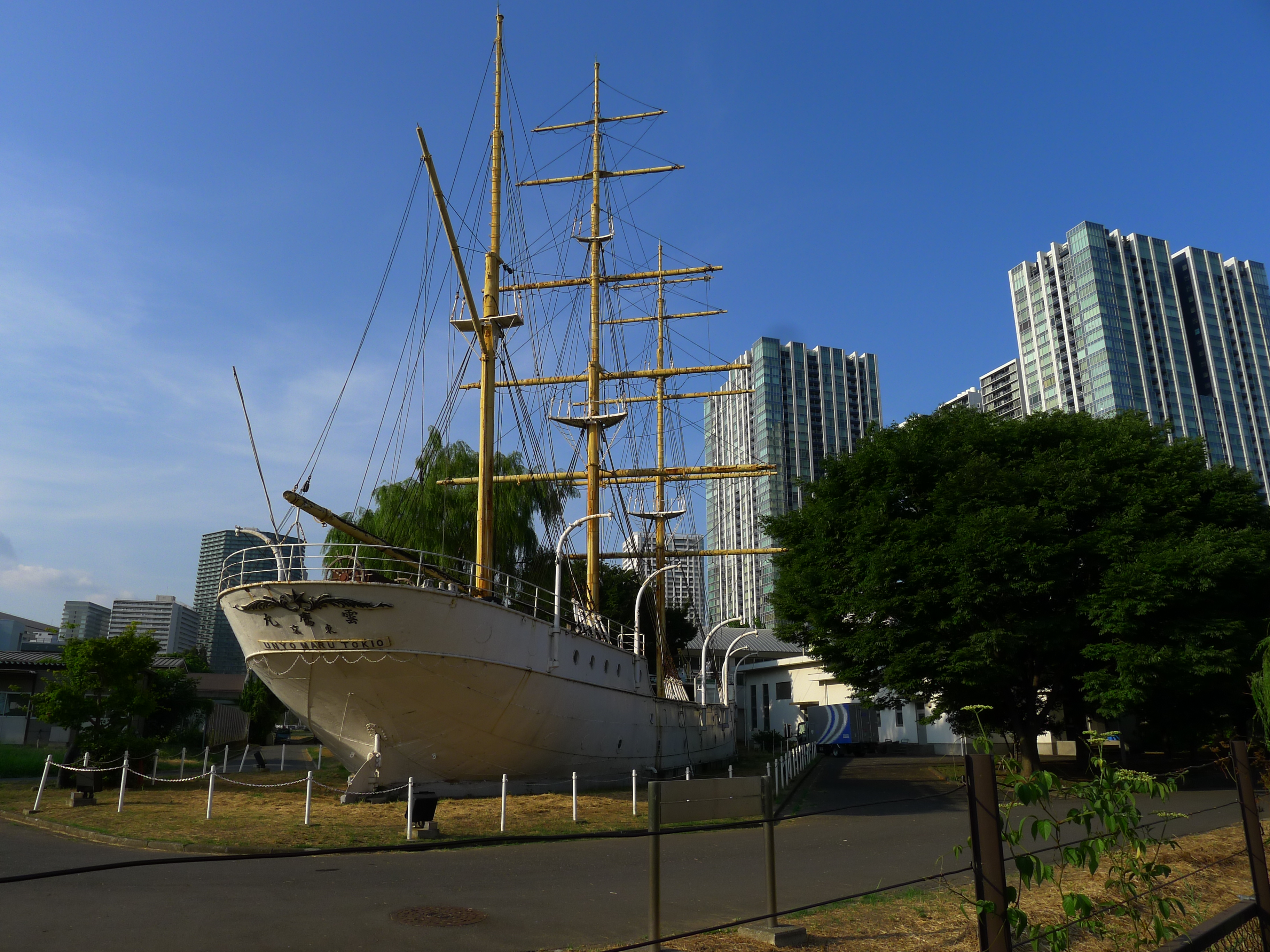 <b>バイブラント<br>DMC-LX5 / 約3.6MB / 3,648×2,736 / 1/320秒 / F5.6 / 0EV / ISO80 / WB:オート / 5.1mm</b>