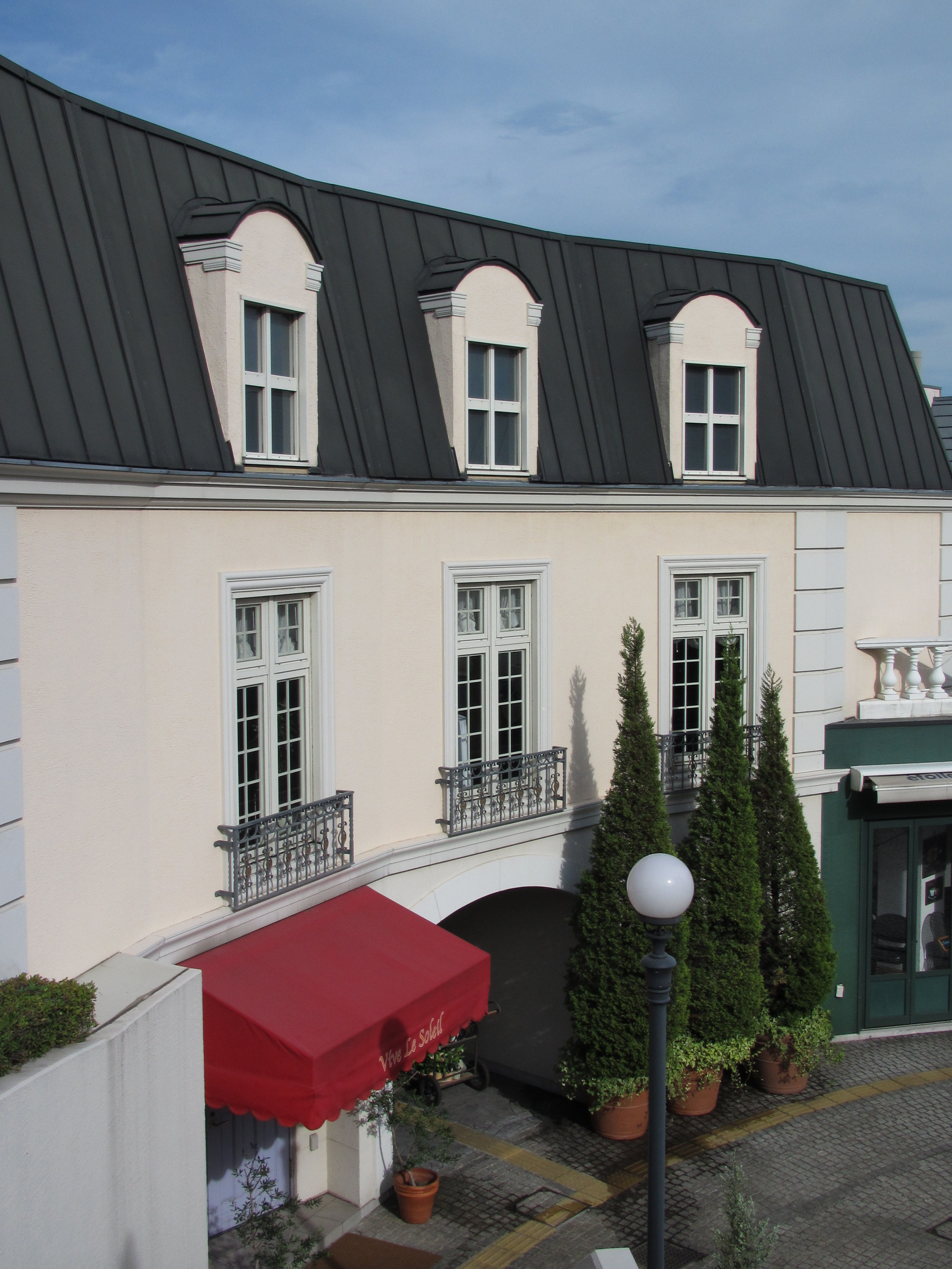 <b>個人的には28mm相当くらいの広角が欲しいところだが、なければないで、まあ気にせず使えていたりする<br>IXY 50S / 3,648×2,736 / 1/2,000秒 / F4 / 0EV / ISO125 / WB:オート / 7.06mm（40mm相当）</b>