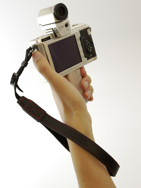 <b>キングの「カメラボトムグリップ」（別売）との使用例</b>