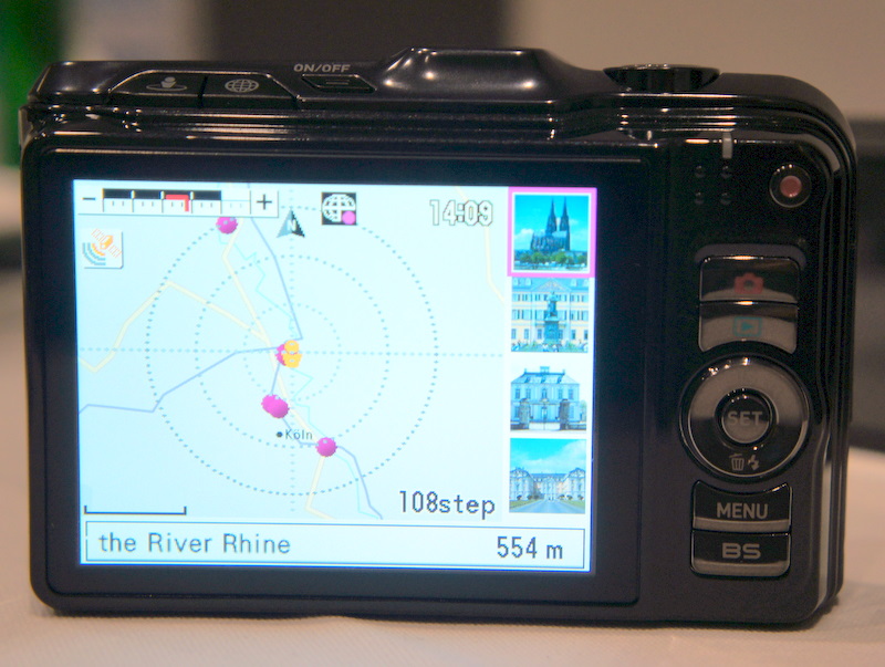 <b>画面には地図が表示されており、撮影した画像を地図上で確認できる</b>