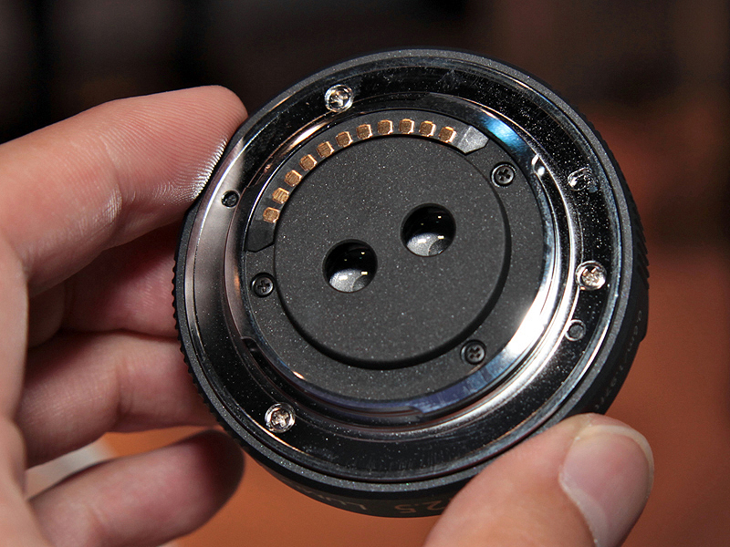 <b>LUMIX G 12.5mm F12</b>