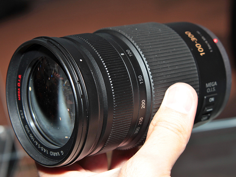 <b>LUMIX G VARIO 100-300mm F4-5.6 MEGA O.I.S.</b>