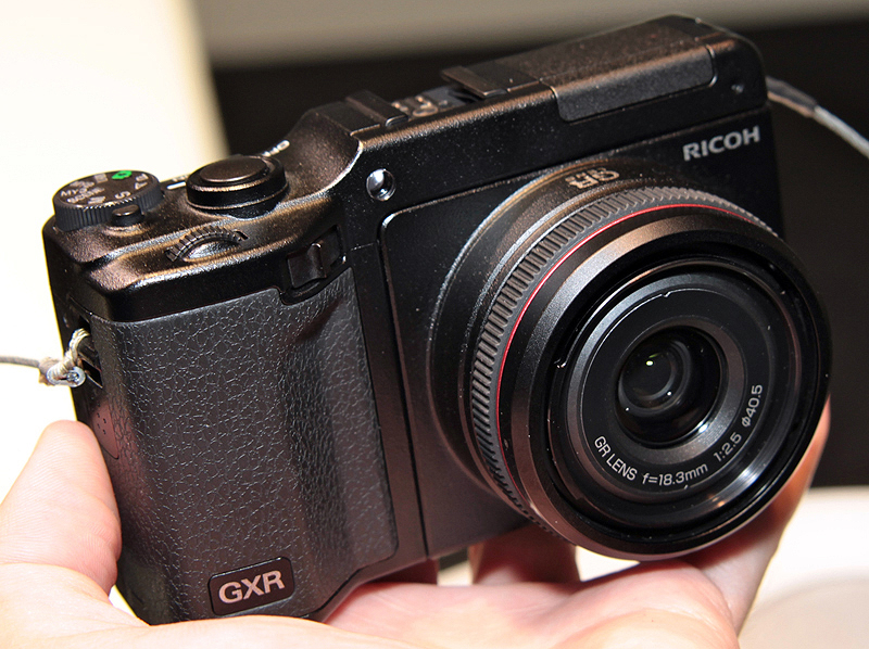 <b>GXRに装着したところ</b>