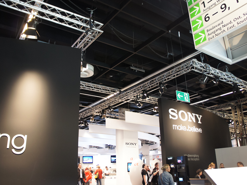 <b>ソニーブース</b>