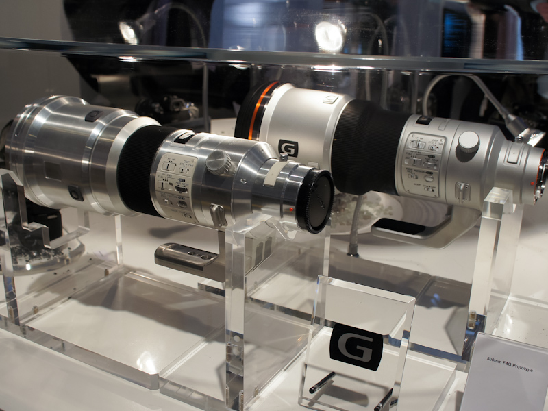 <b>500mm F4Gも参考出展</b>