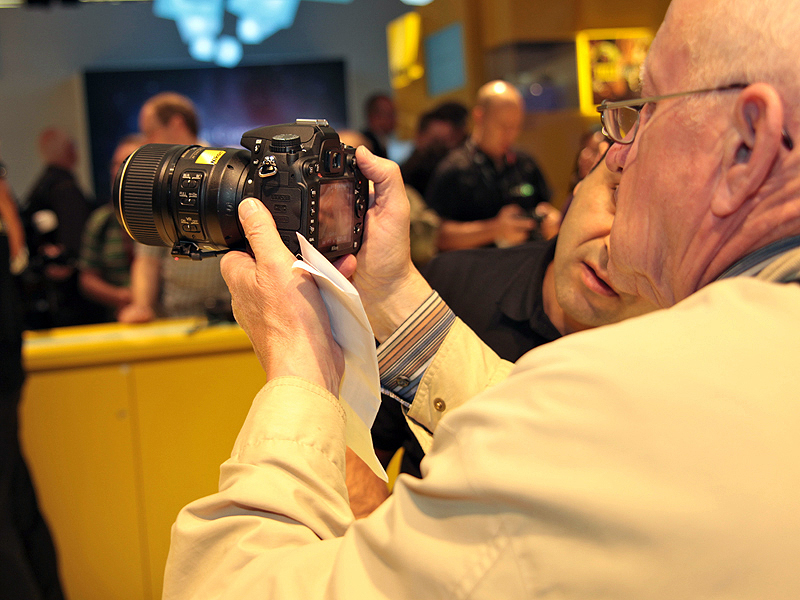 <b>中でもD7000が人気で、順番待ちをする必要があるほどだった</b>