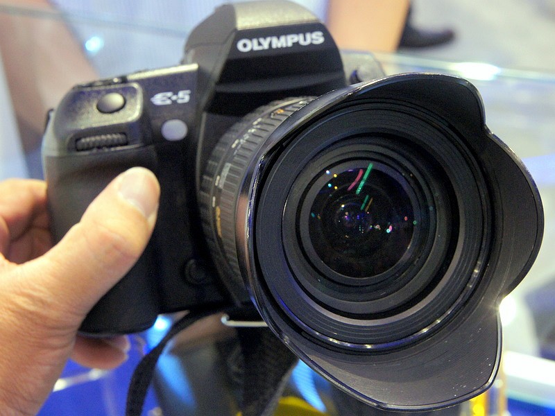 <b>E-5も人気の的</b>