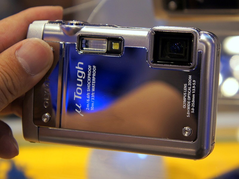 <b>μ-TOUGH 8010は、相変わらずタフネス性能を示すためにハードな扱いを受けている</b>