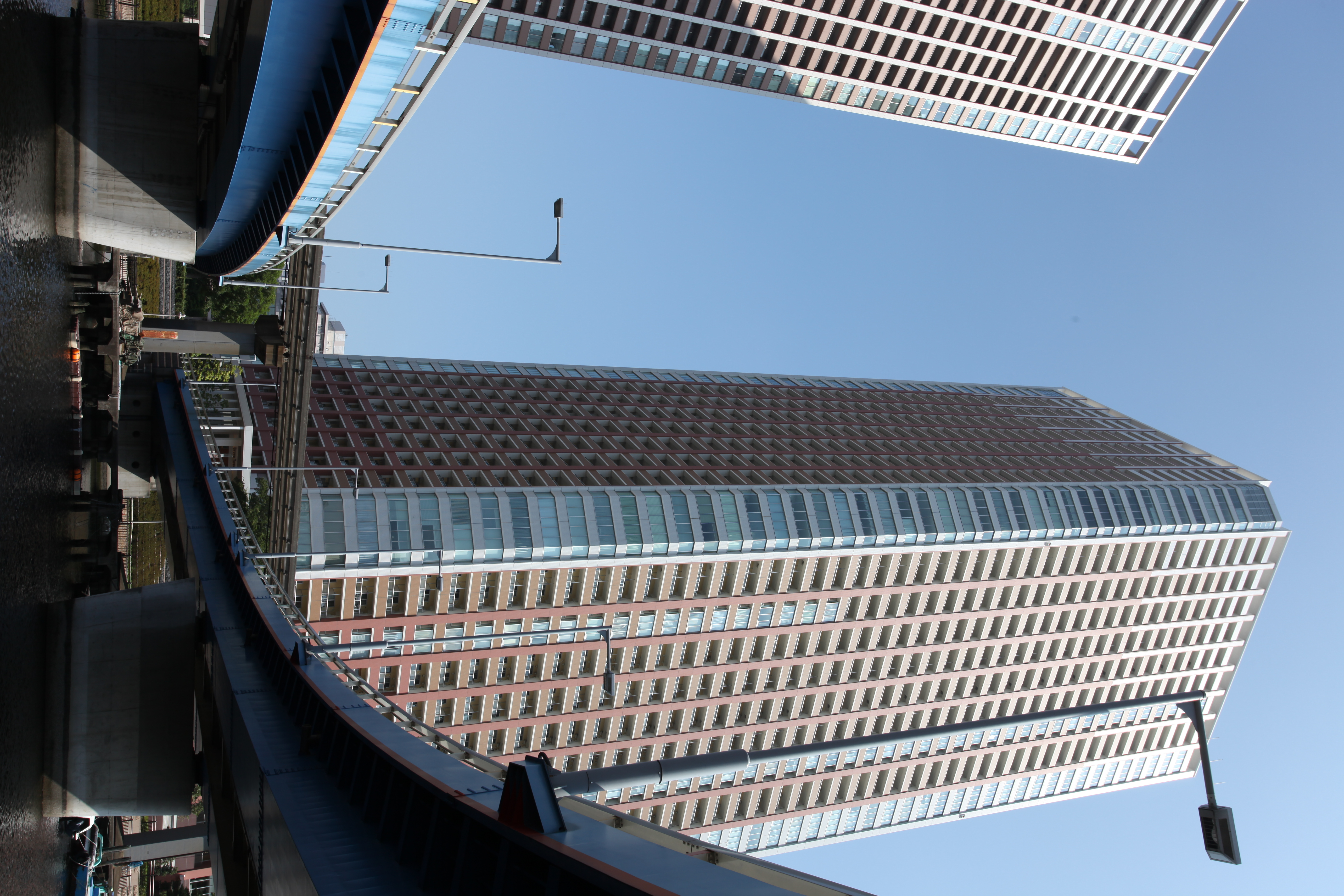 <b>EOS 5D Mark II / EF 17-40mm F4 L USM / 約6.3MB / 3,744×5,616 / 1/125秒 / F11 / 0EV / ISO100 / WB:オート / 29mm</b>