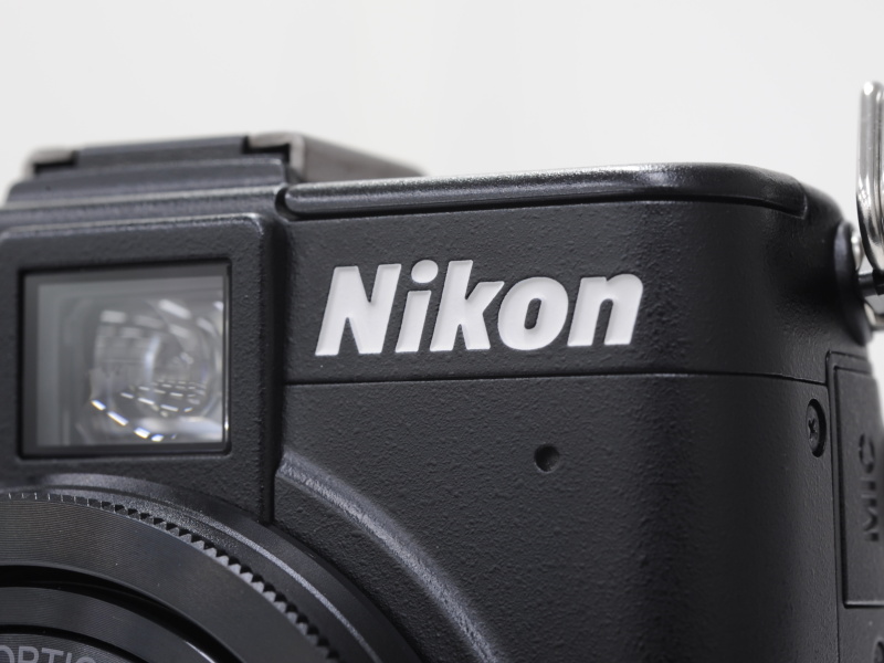 <b>ニコンロゴ</b>