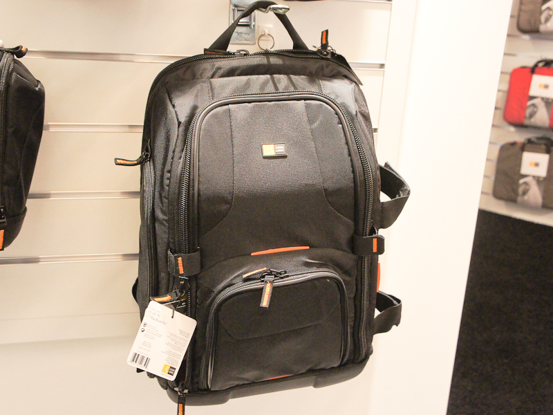 <b>PCケース付属のカメラバッグ</b>