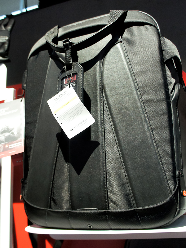 <b>LINOの縦型バッグ</b>