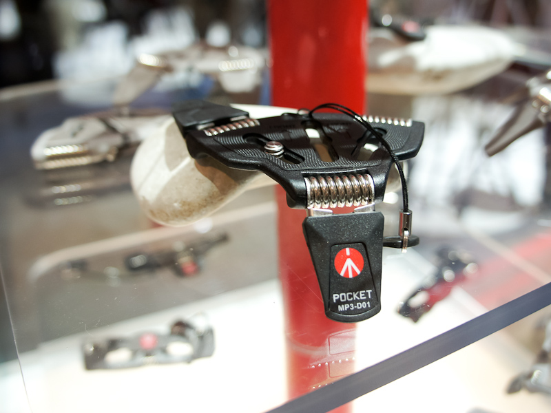 <b>超小型三脚の新製品</b>