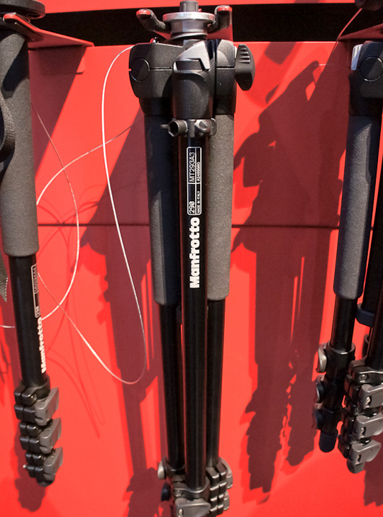 <b>開脚が2段階に制限され、190の廉価版という扱いの290シリーズ</b>