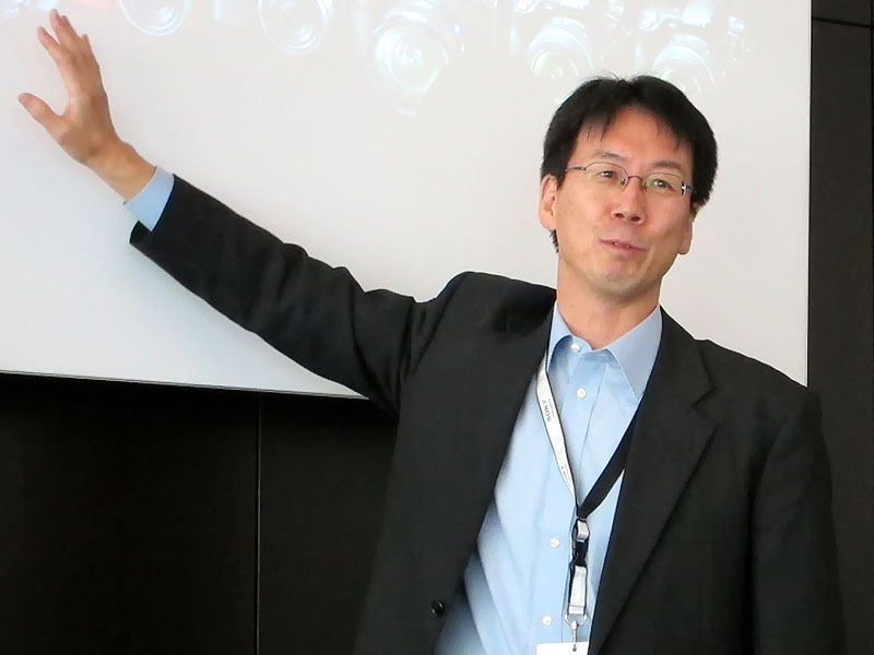 <b>ソニーパーソナルイメージング&amp;サウンド事業本部イメージング第3事業部事業部長の勝本徹氏</b>