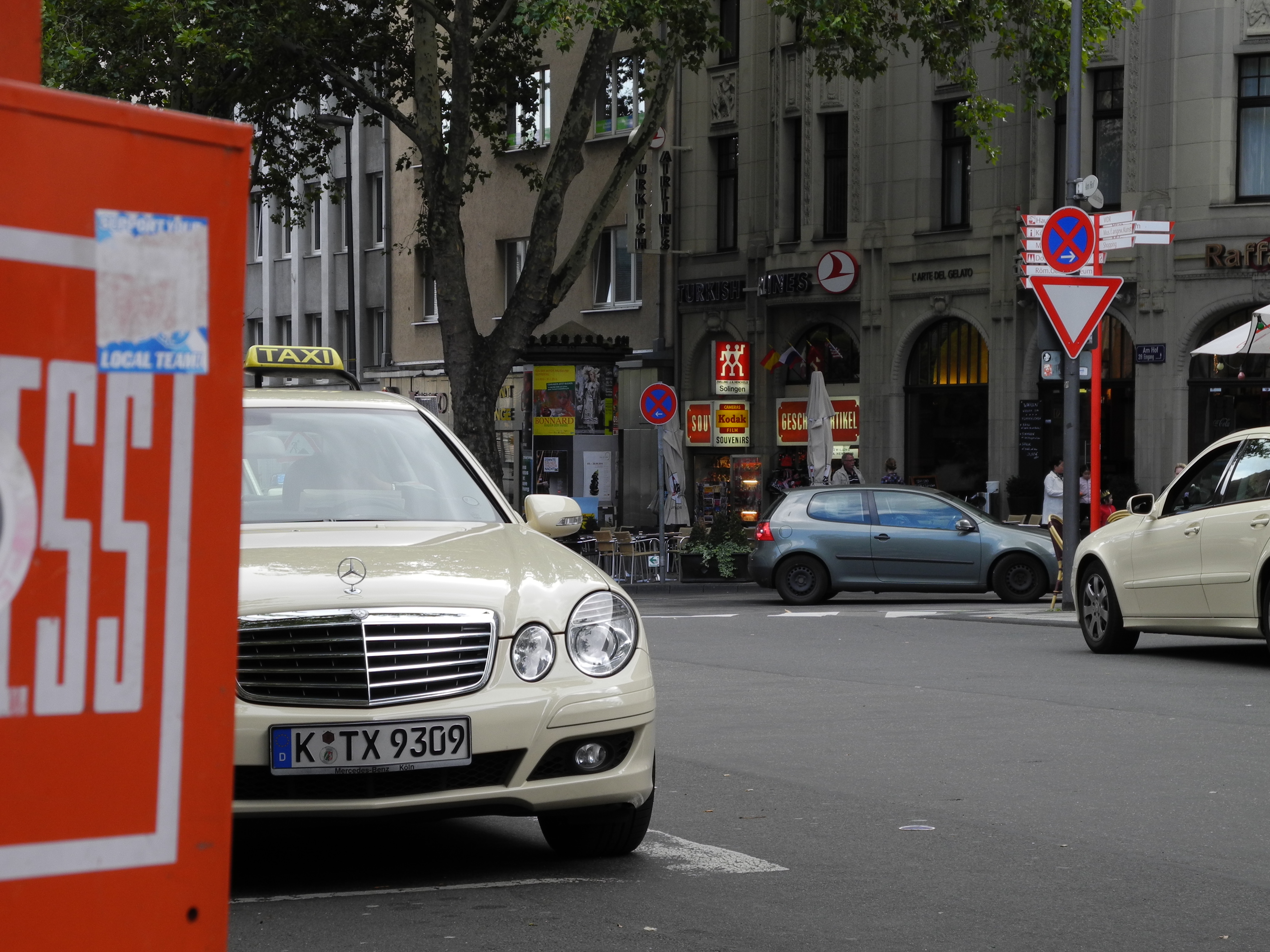 <b>P7000 / 3,648×2,736 / 1/71秒 / F5.6 / 0EV / ISO100 / 絞り優先AE / WB:オート / 20.1mm</b>