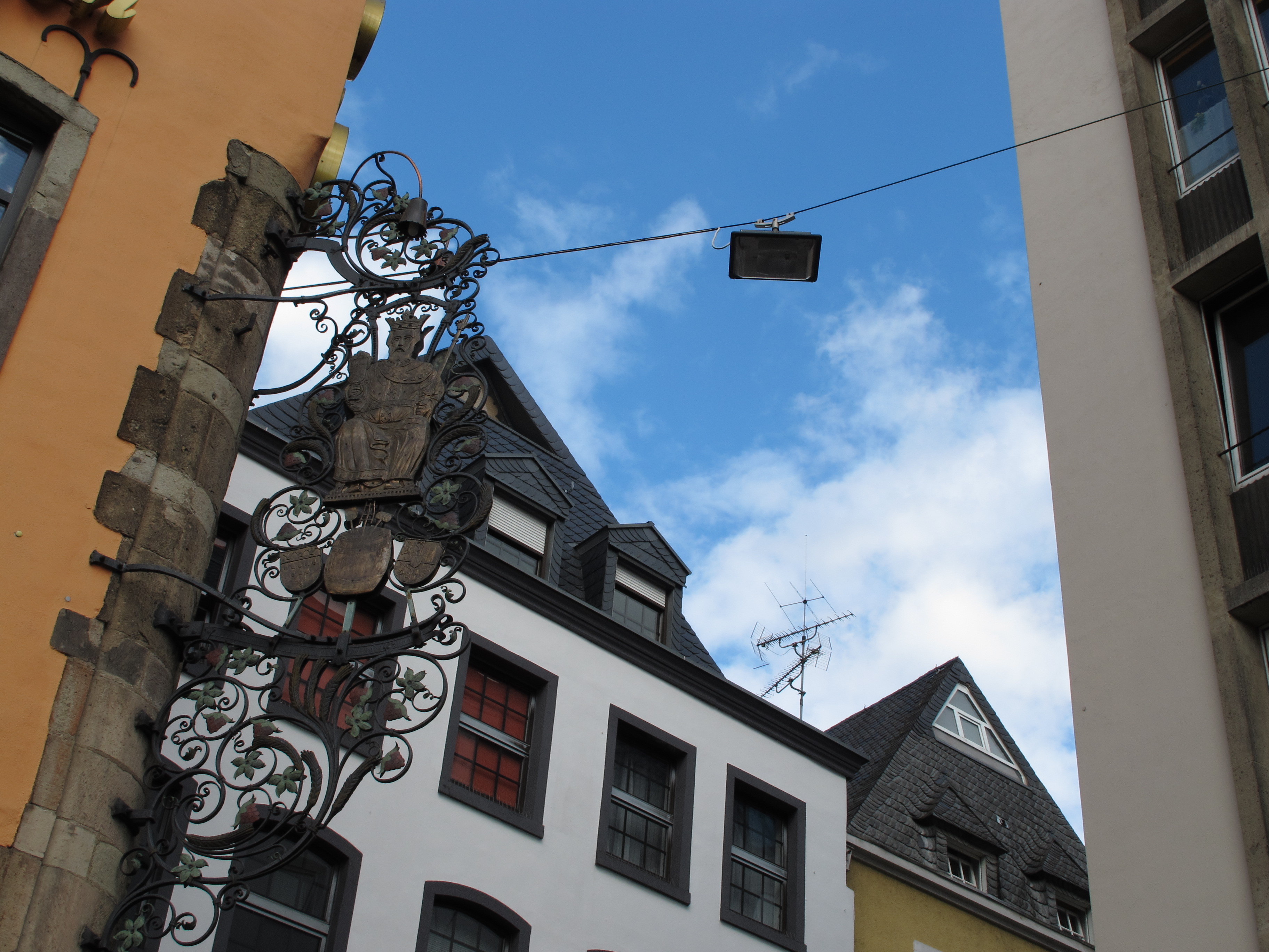 <b>PowerShot G12 / 3,648×2,736 / 1/250秒 / F5.6 / -0.3EV / ISO80 / 絞り優先AE / WB:オート / 10.8mm</b>