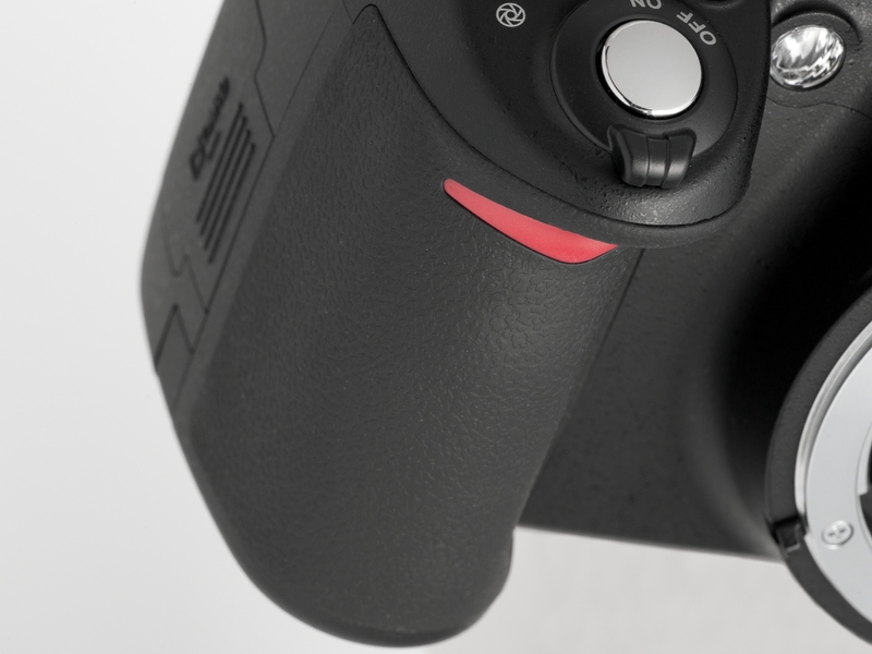 <b>滑りにくいようにゴム貼りになったグリップ</b>