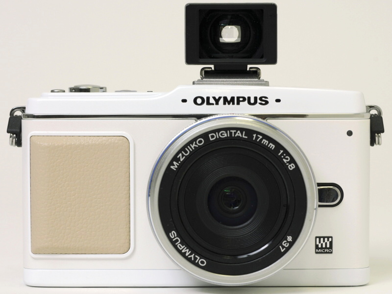 <b>E-P2プレミアムキット（ホワイト）にVF-1を装着</b>