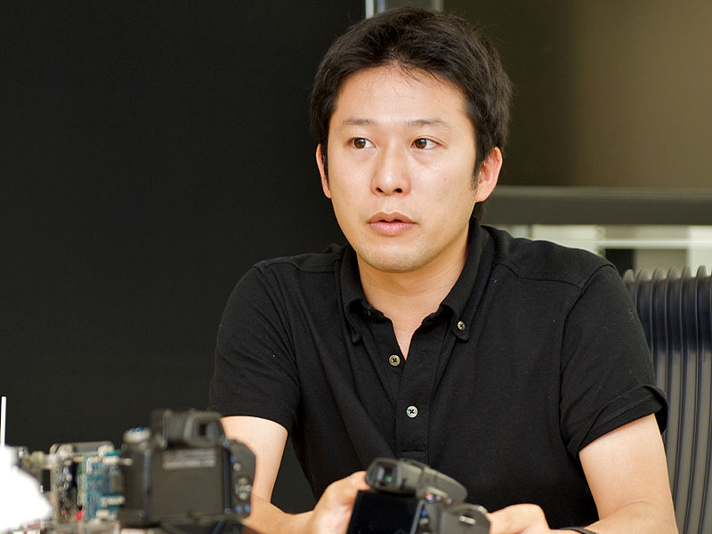 <b>商品企画を担当した鈴木氏</b>