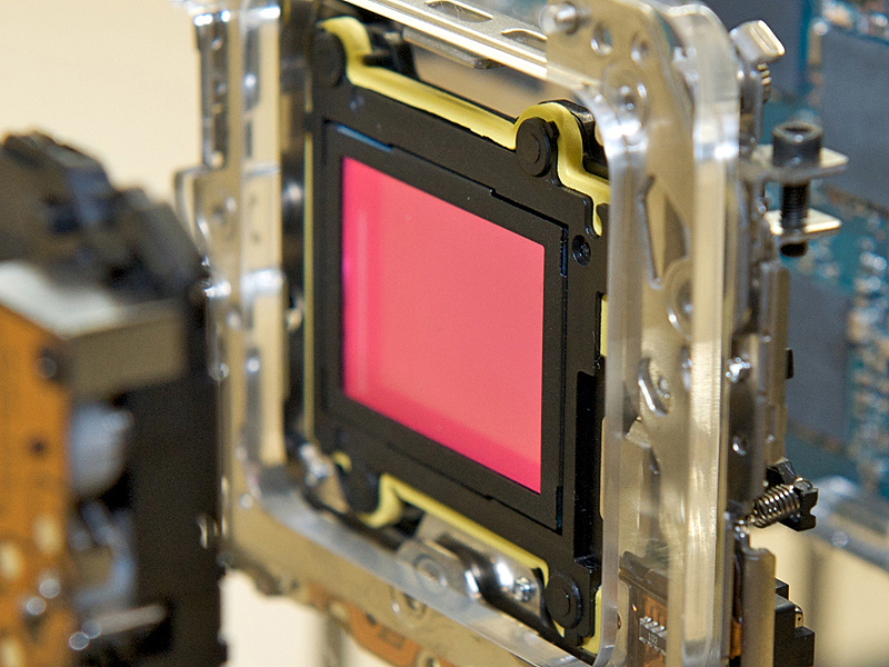 <b>新開発の撮像素子ユニット</b>