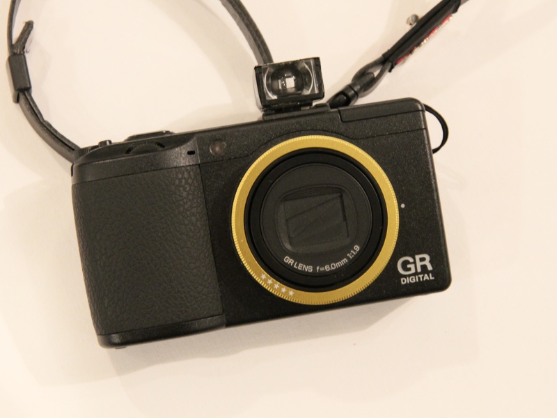 <b>ゴールドカラーに5つの星をデザインした</b>