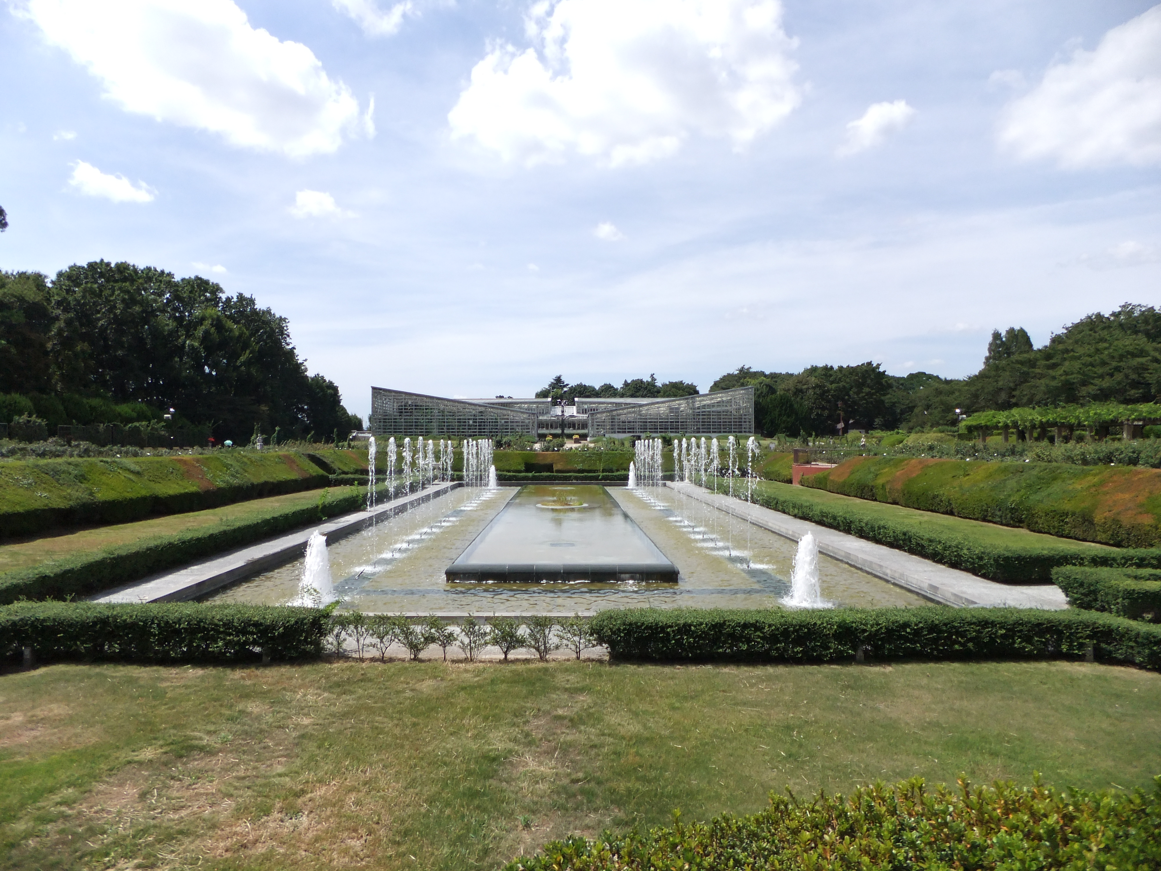 <b>広角端<b>FinePix F300EXR / 約4.3MB / 4,000×3,000 / 1/280秒 / F7.1 / +0.3EV / ISO100 / WB:オート / 4.4mm</b></b>