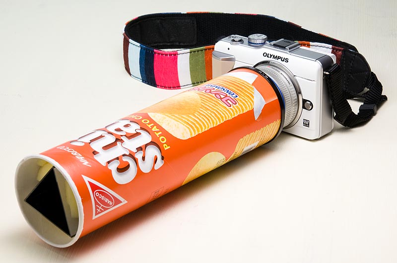 <b>これが「万華鏡カメラ」の雄姿だ。「宙玉レンズ」も目立つけど、これもさらに人目を惹く</b>