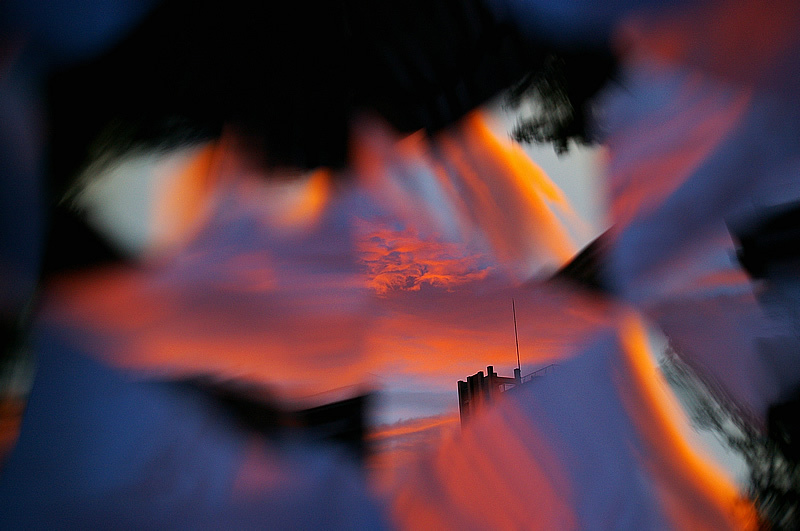 <b>aon9さんの写真。プラスチック製ミラーを使用。ペンタックス*ist DL2+DA 18-55mm 3.5-5.6 AL</b>