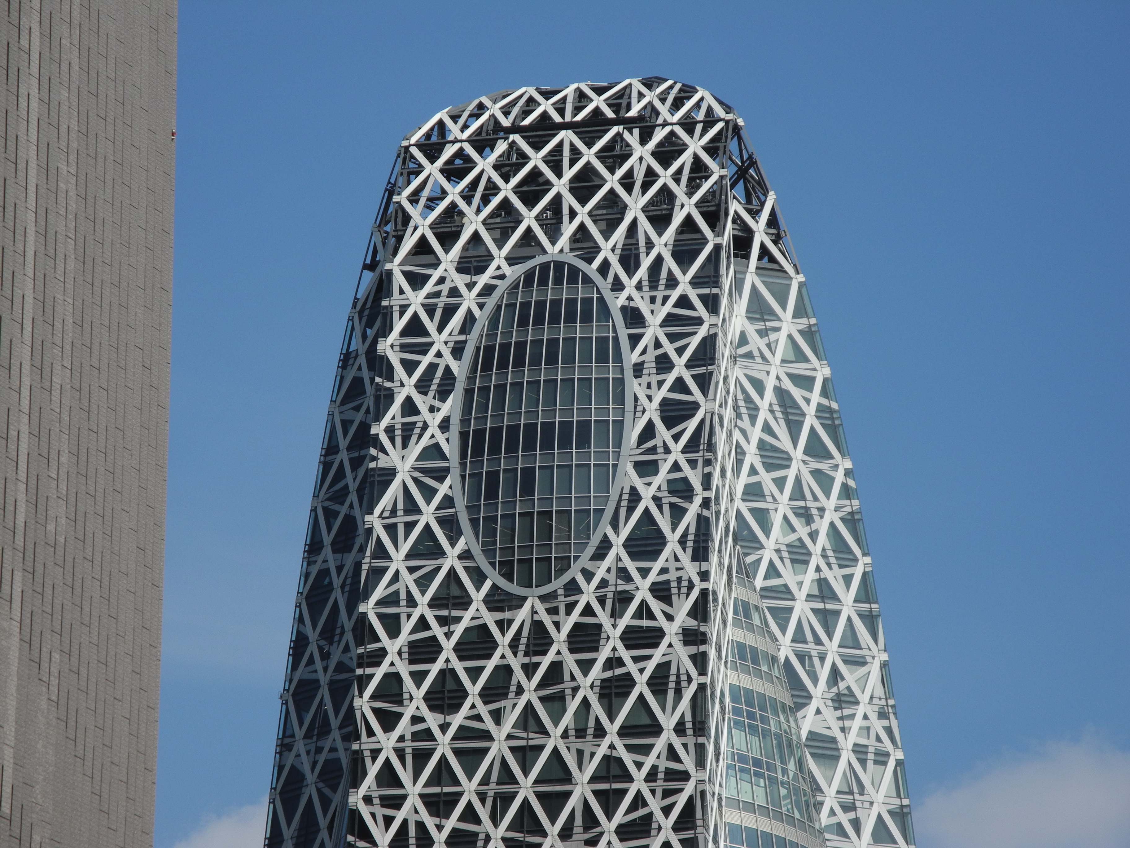 <b>望遠端（200mm相当）<br>COOLPIX P7000 / 3,648×2,736 / 1/766秒 / F5.6 / -0.3EV / ISO100 / プログラムAE / WB:晴天</b>